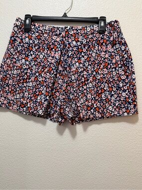 BCBGeneration floral pleated high rise shorts, size 10